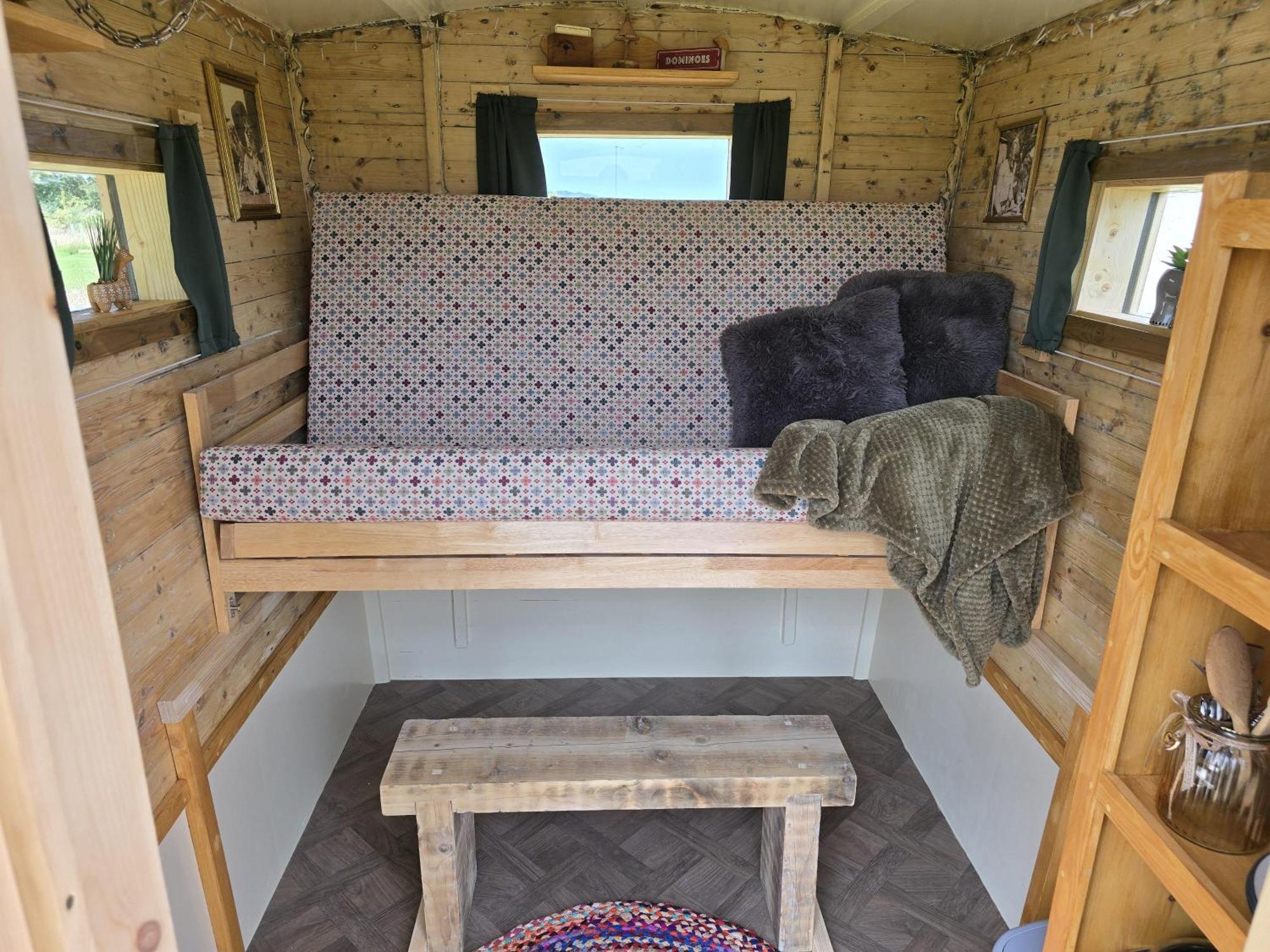 Restored Circus Wagon Saltburn-by-the-Sea Buitenkant foto