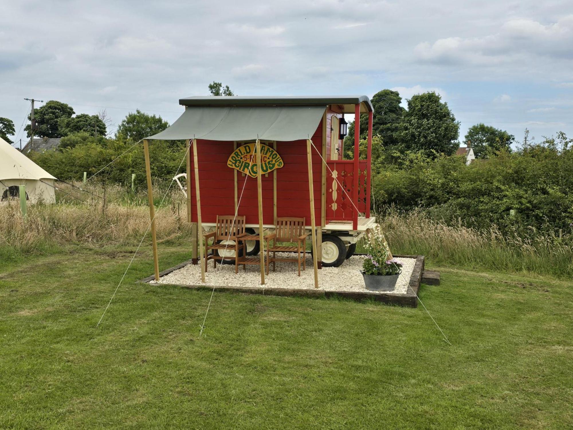 Restored Circus Wagon Saltburn-by-the-Sea Buitenkant foto